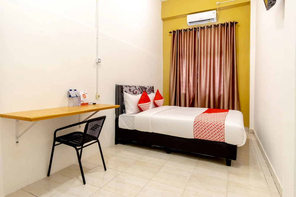 Barat Residence by OYO Rooms