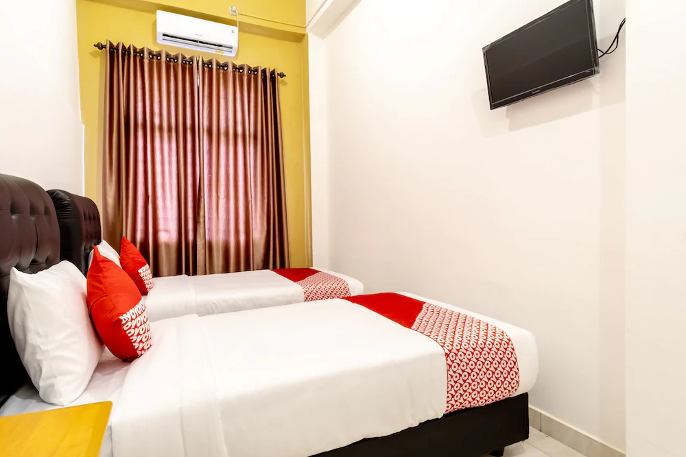 Barat Residence by OYO Rooms