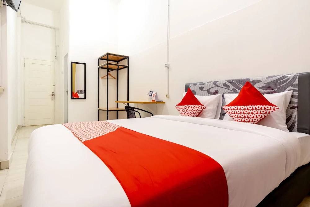 Barat Residence by OYO Rooms