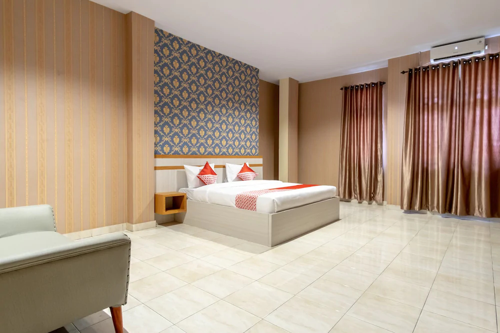 Barat Residence by OYO Rooms