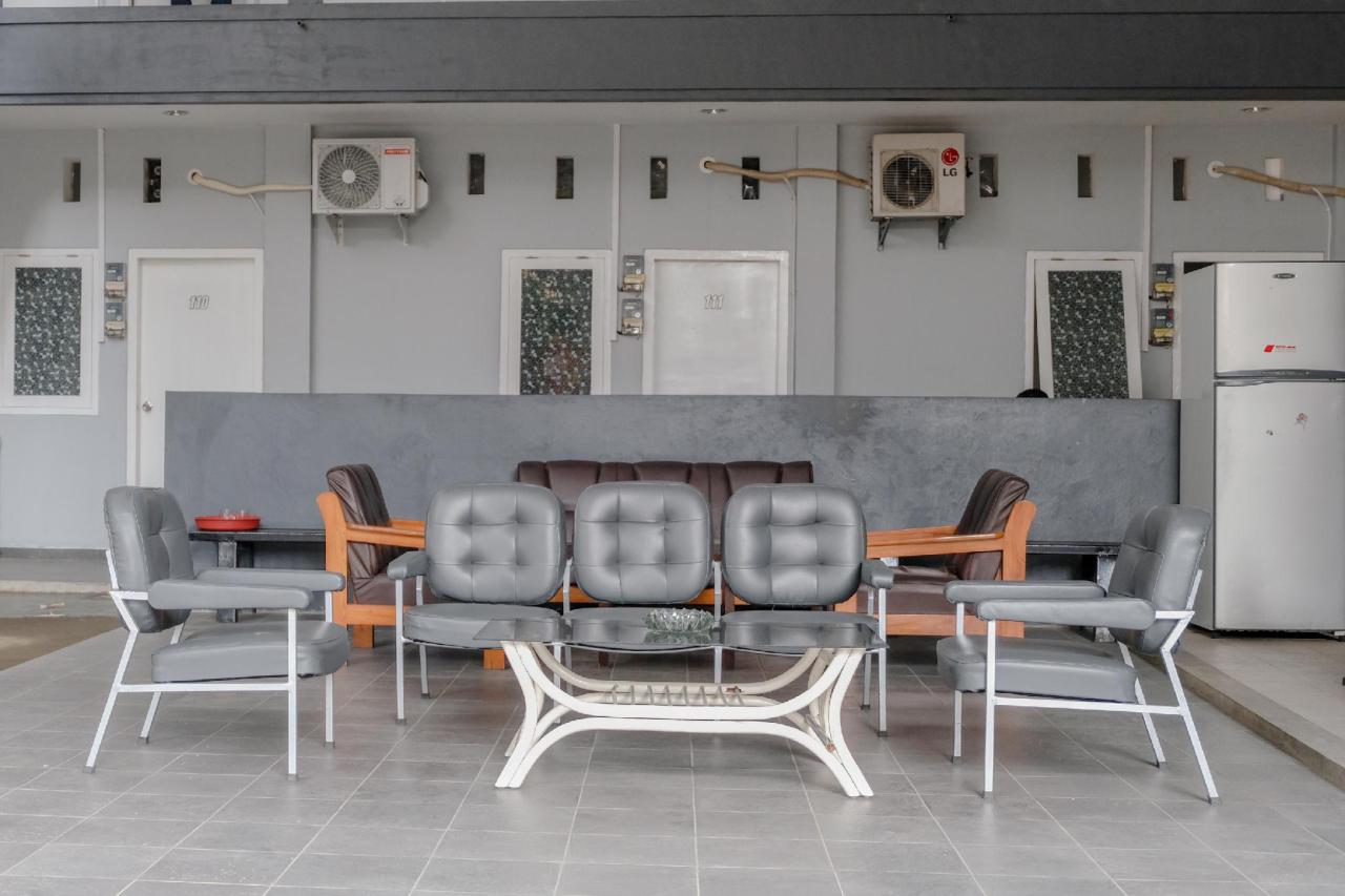 J3 Residence Syariah by OYO Rooms