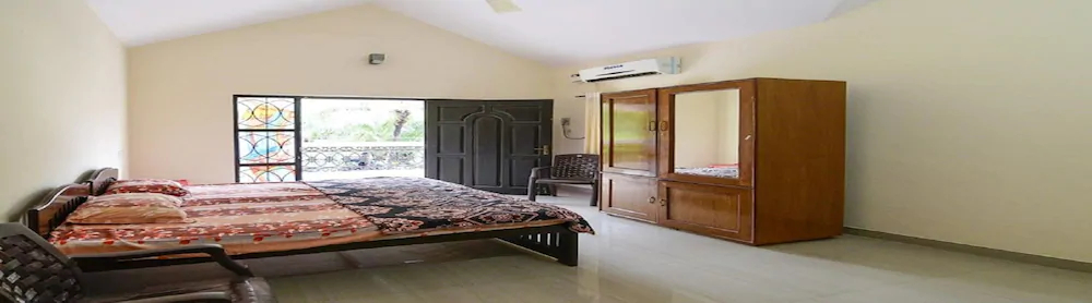 Room Maangta 330 @ Clavdina