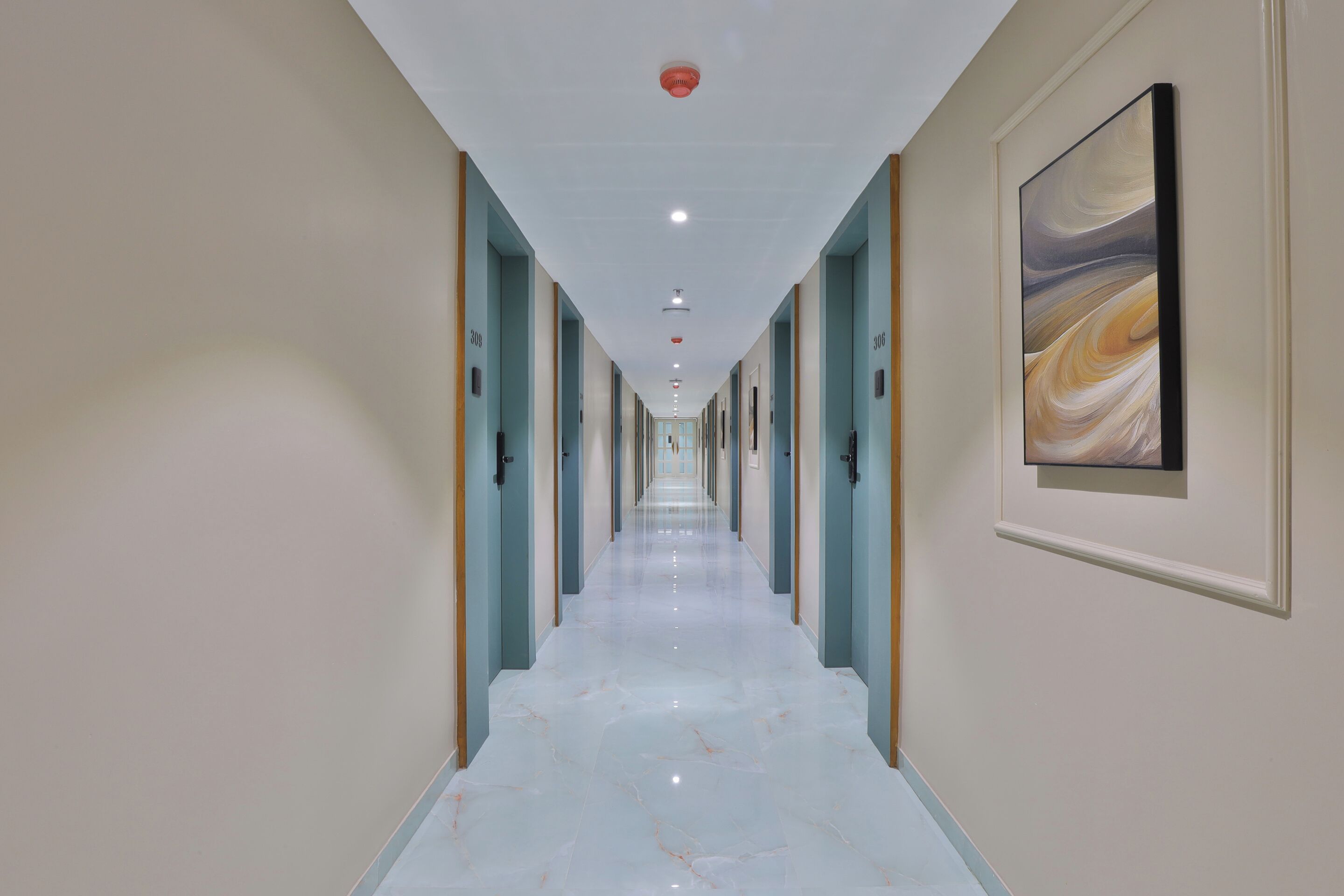 Hotel Serenity