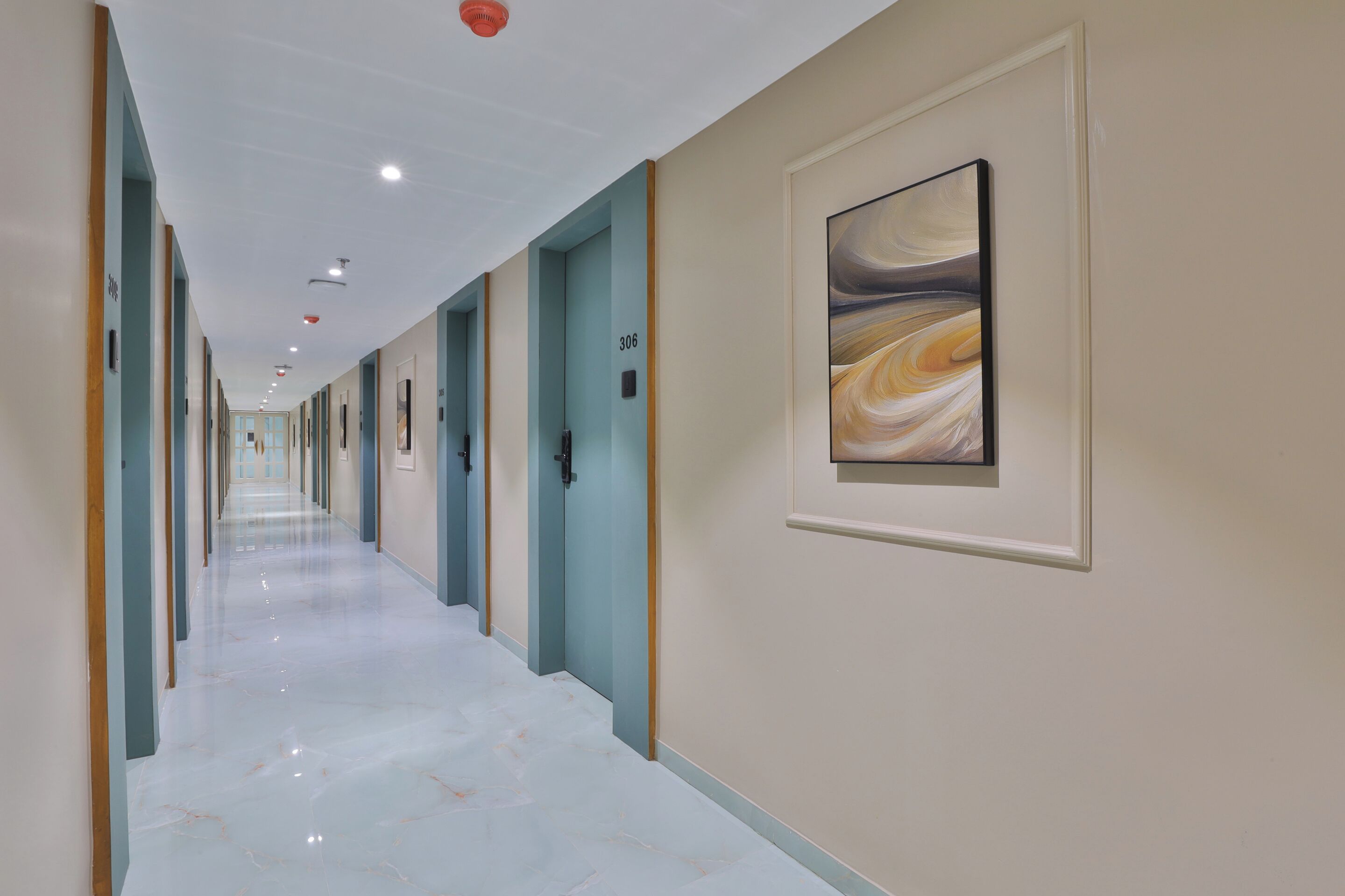 Hotel Serenity
