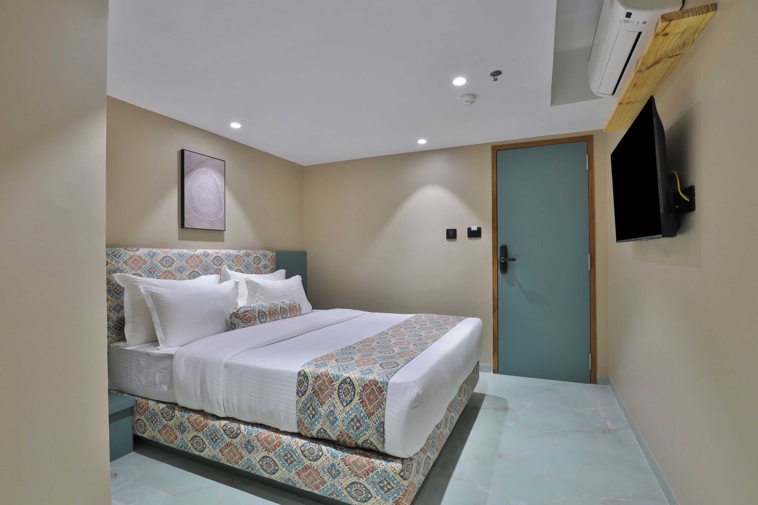 Hotel Serenity