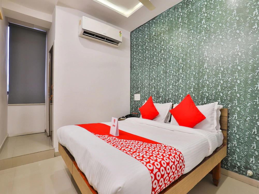 Shreenath by OYO Rooms