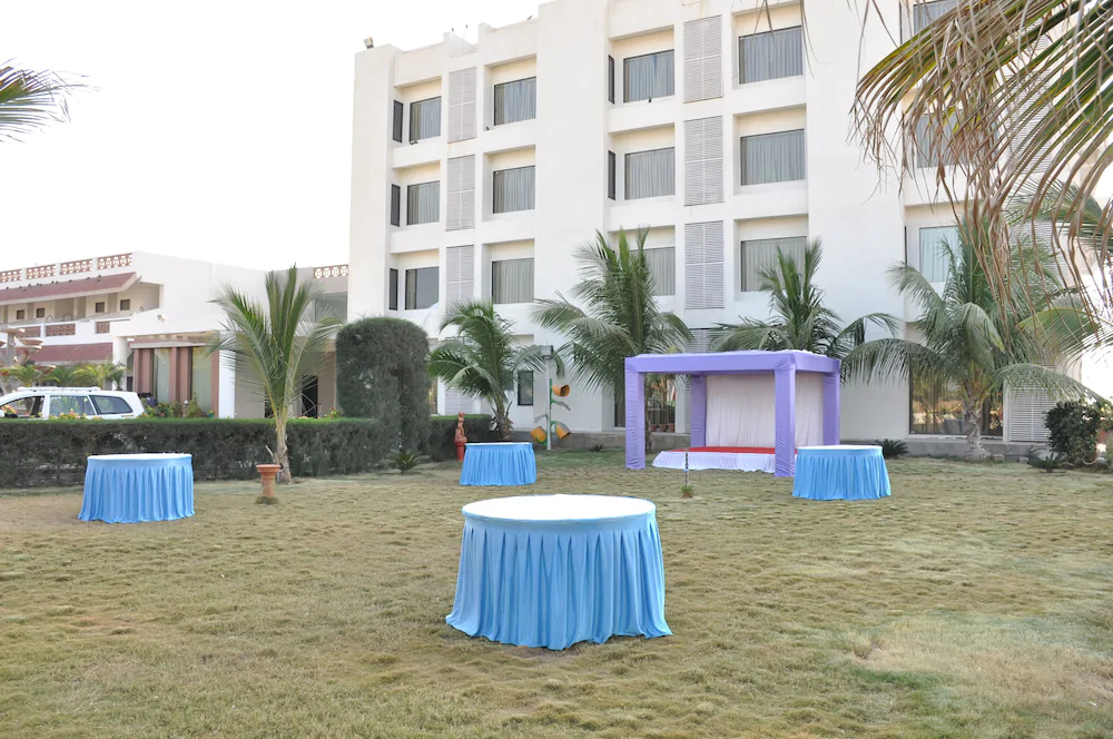 Goverdhan Greens Resort