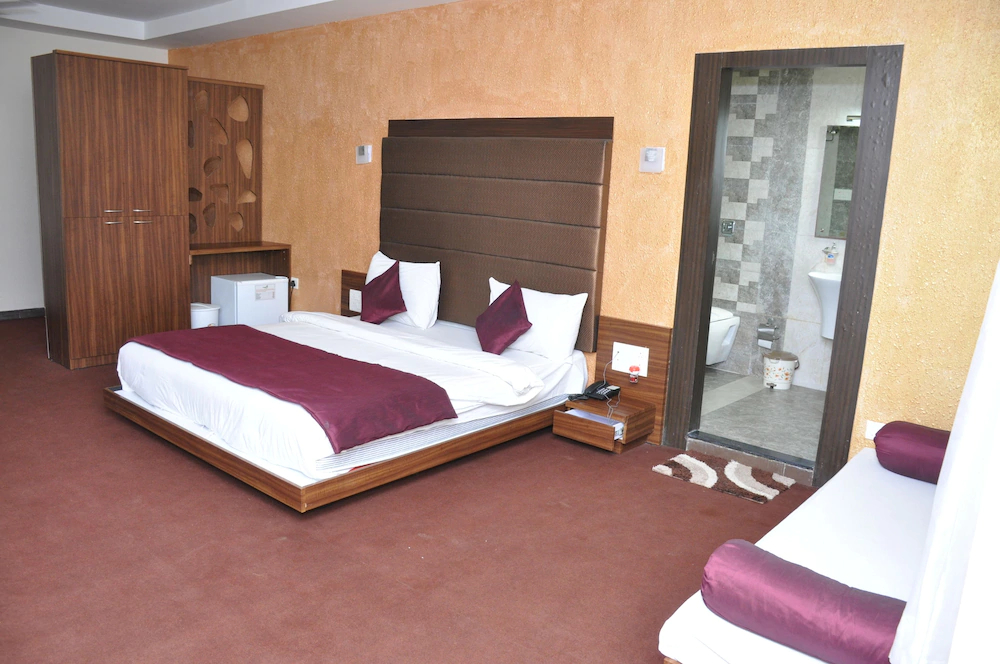 Goverdhan Greens Resort