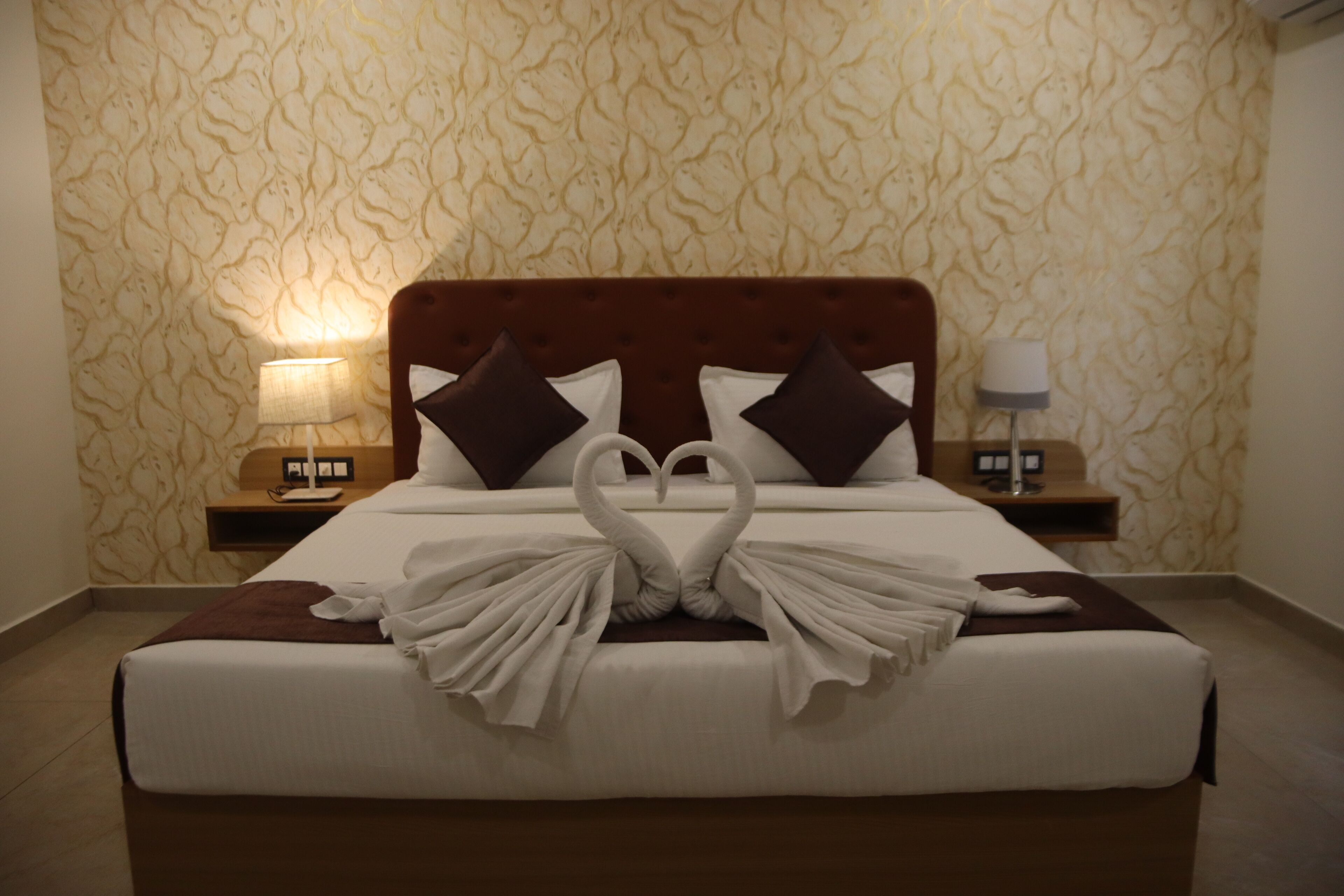 The Sky Comfort Beach Hotel