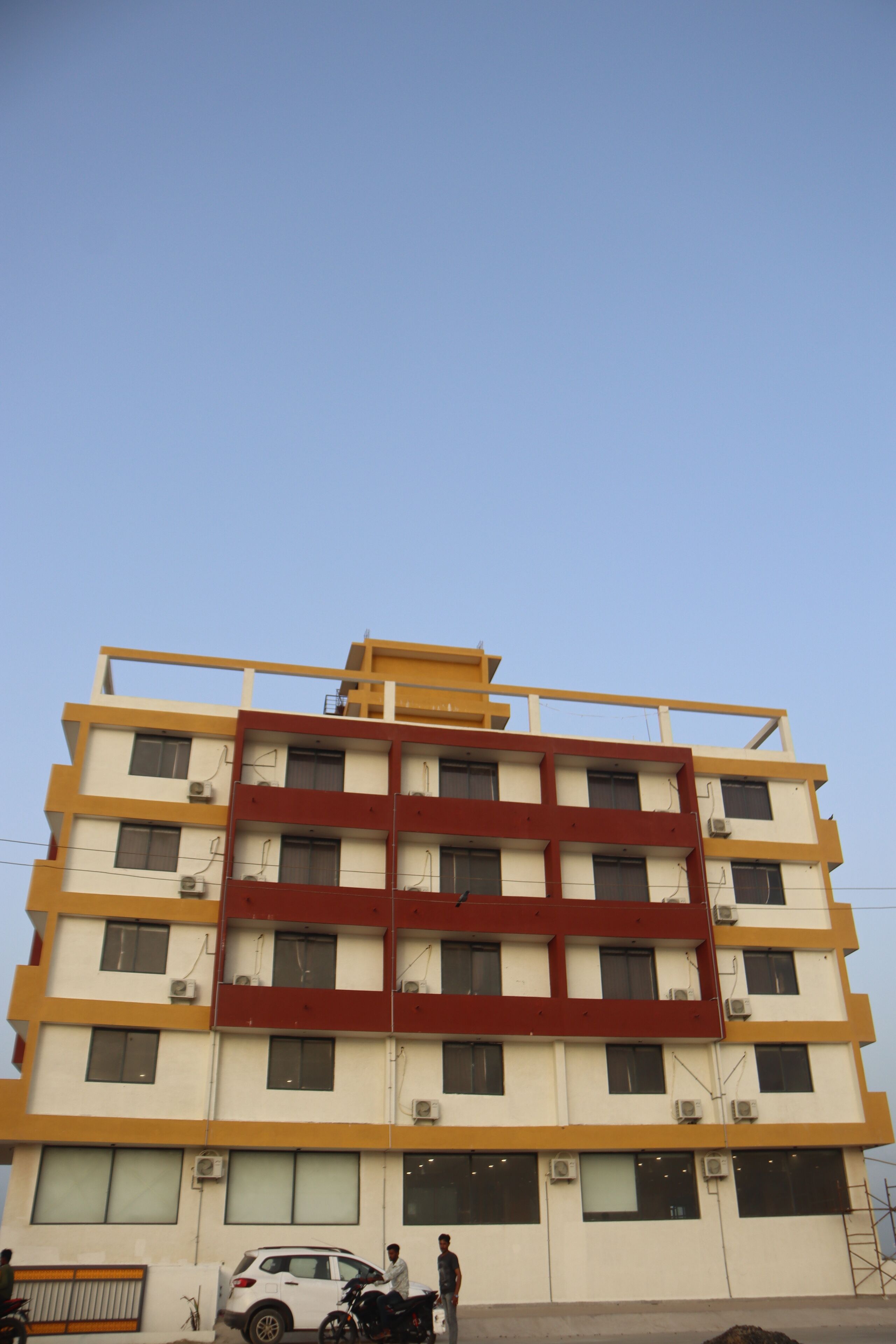 The Sky Comfort Beach Hotel