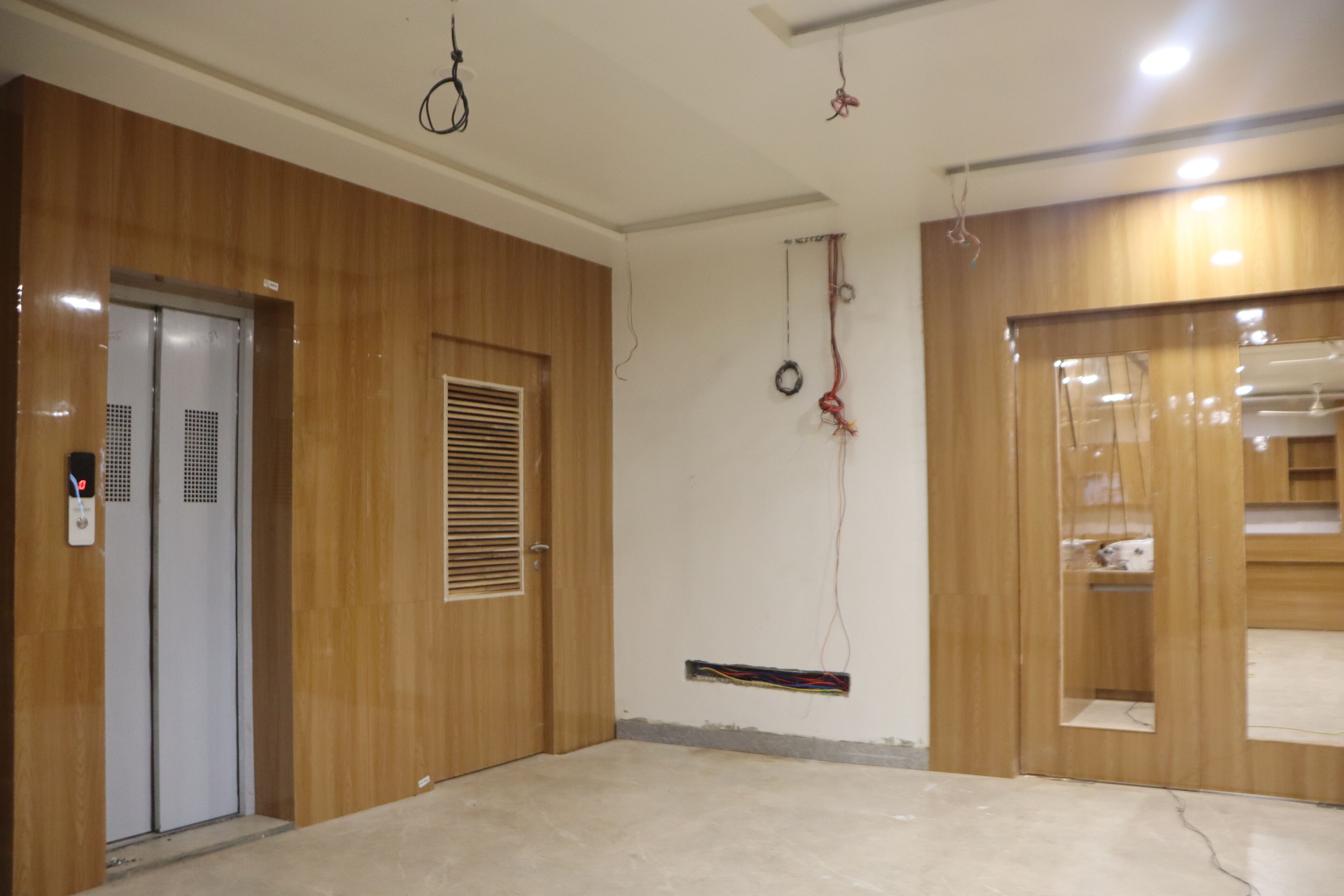 The Sky Comfort Beach Hotel