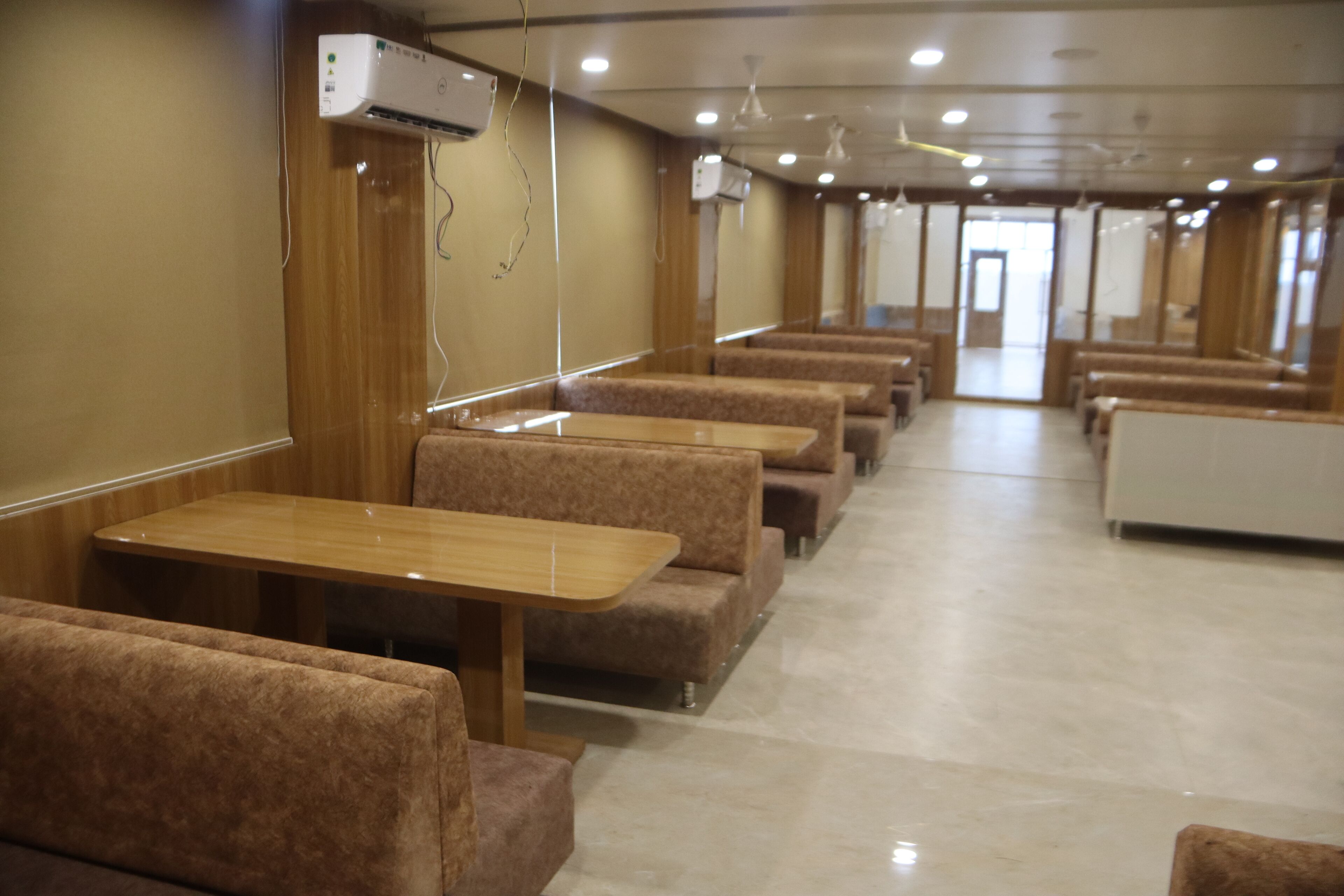 The Sky Comfort Beach Hotel