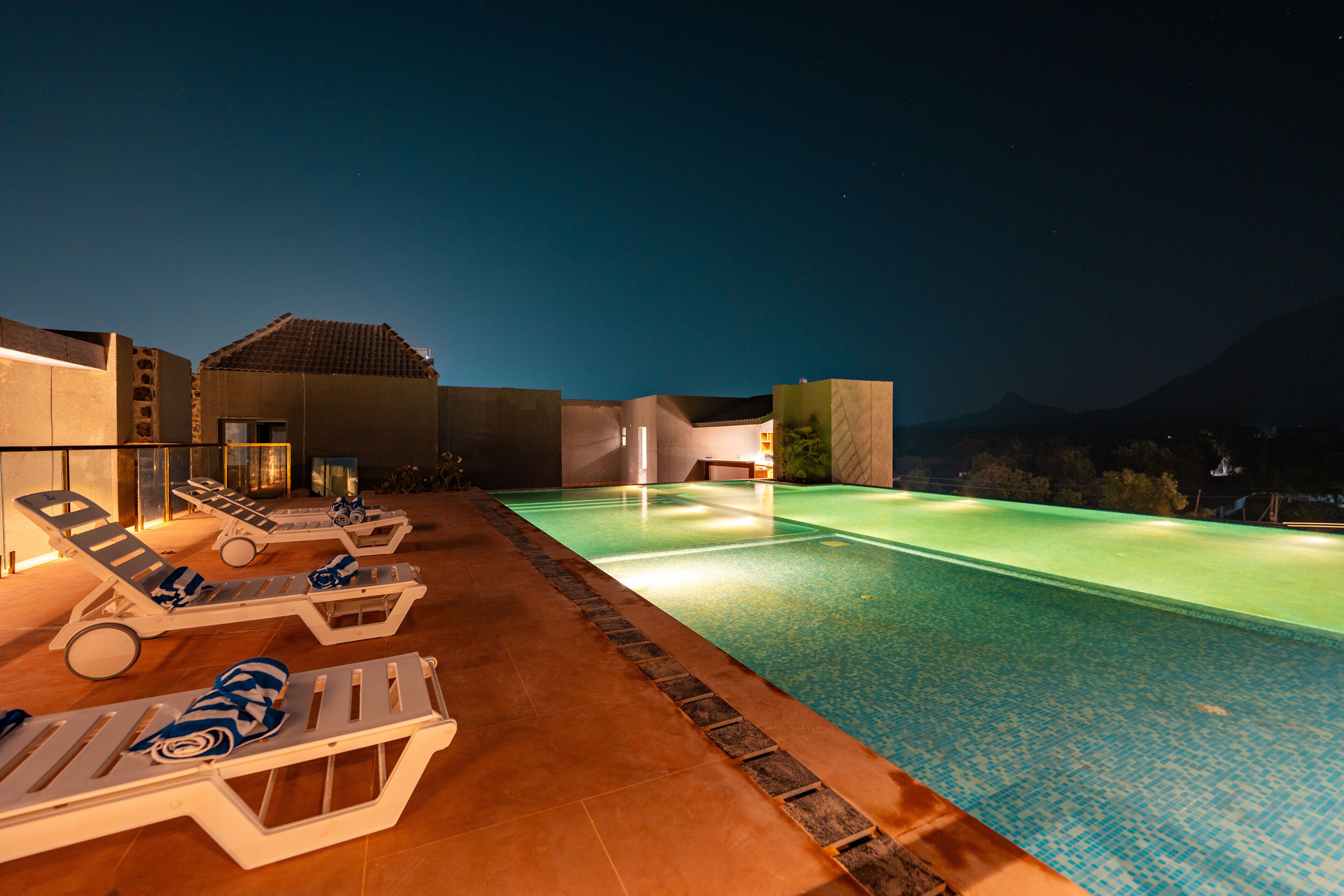 Basalt Paradise Resort And Spa
