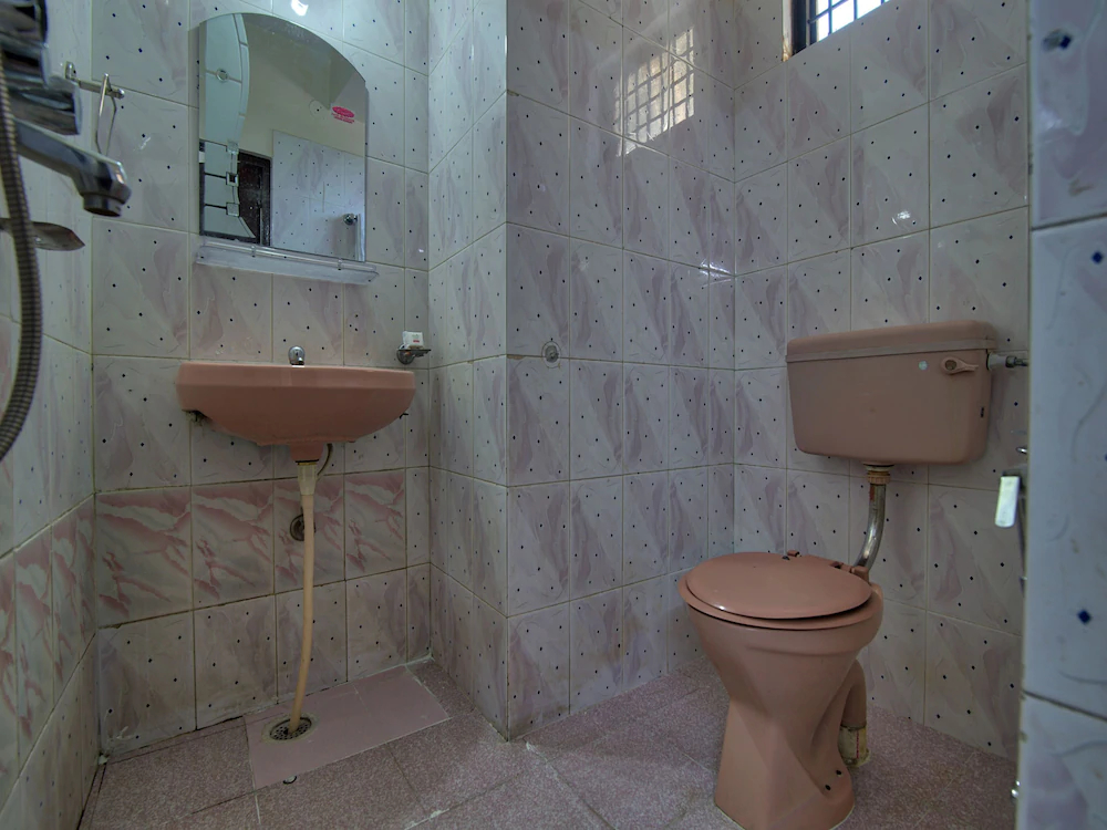 Hotel Green Woods By OYO Rooms