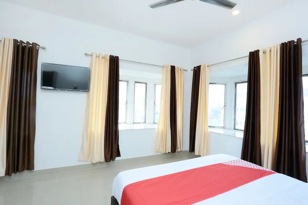 Hotel Rv Tower By OYO Rooms