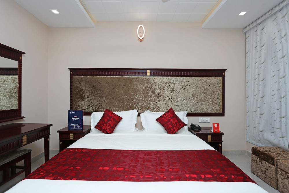 Eleven Heights by OYO Rooms