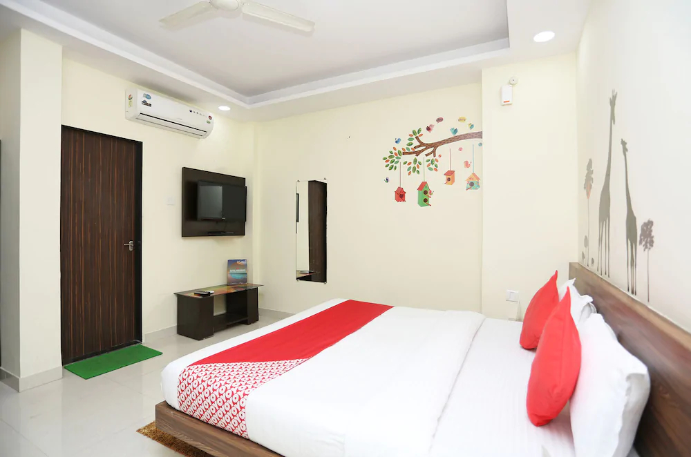 Saanvi Paradise By OYO Rooms
