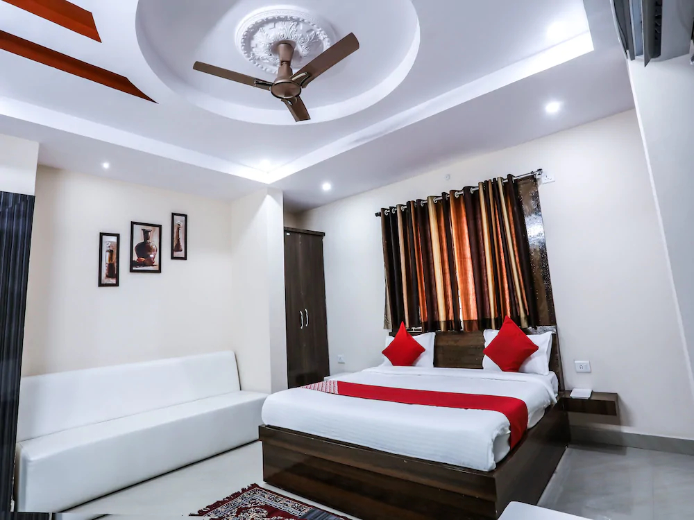 Smart City by OYO Rooms