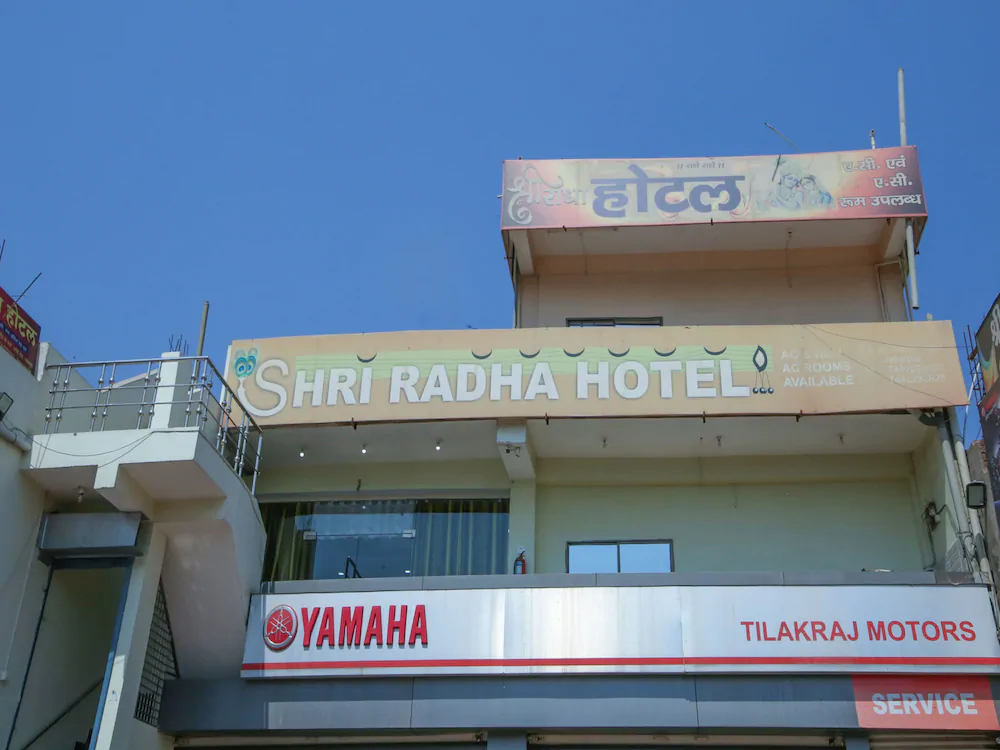 Hotel Shri Radha ISBT by OYO Rooms