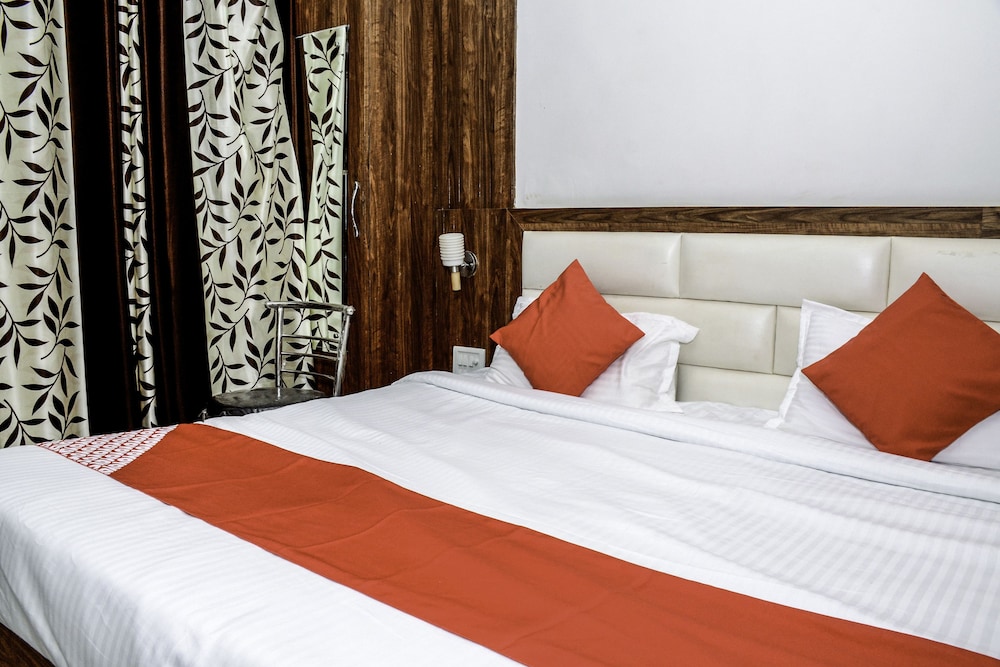 Hotel Raj Mandir by OYO