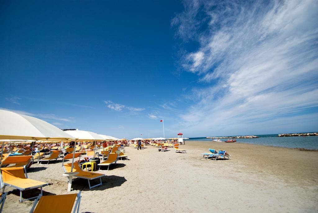 Hotel Adria Beach