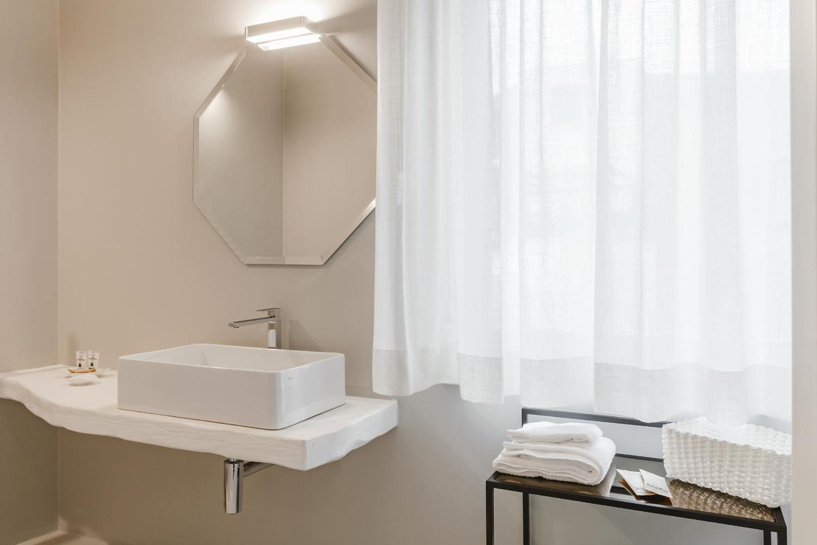 Cenobio Hotel