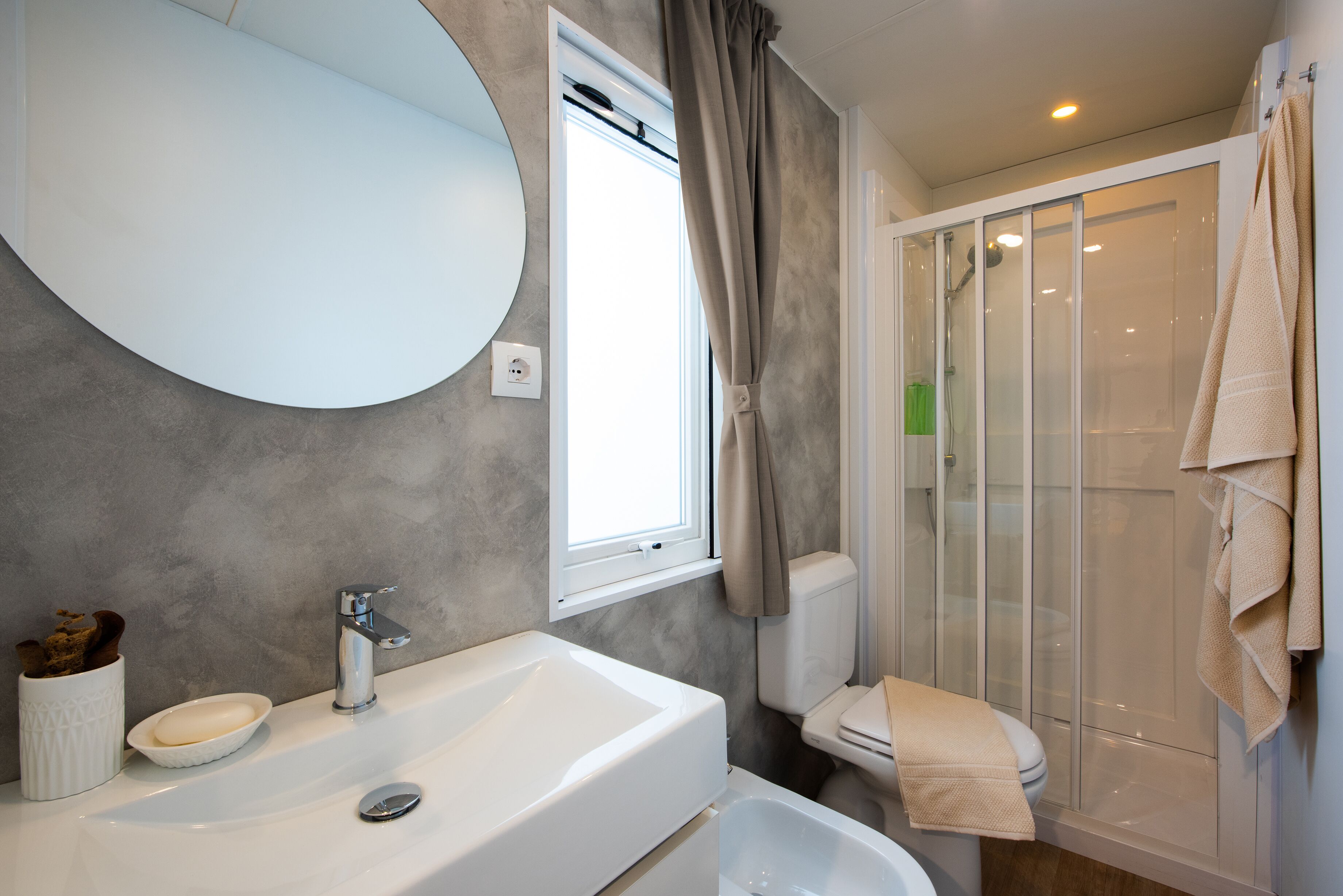 Stella del Mare Family Collection