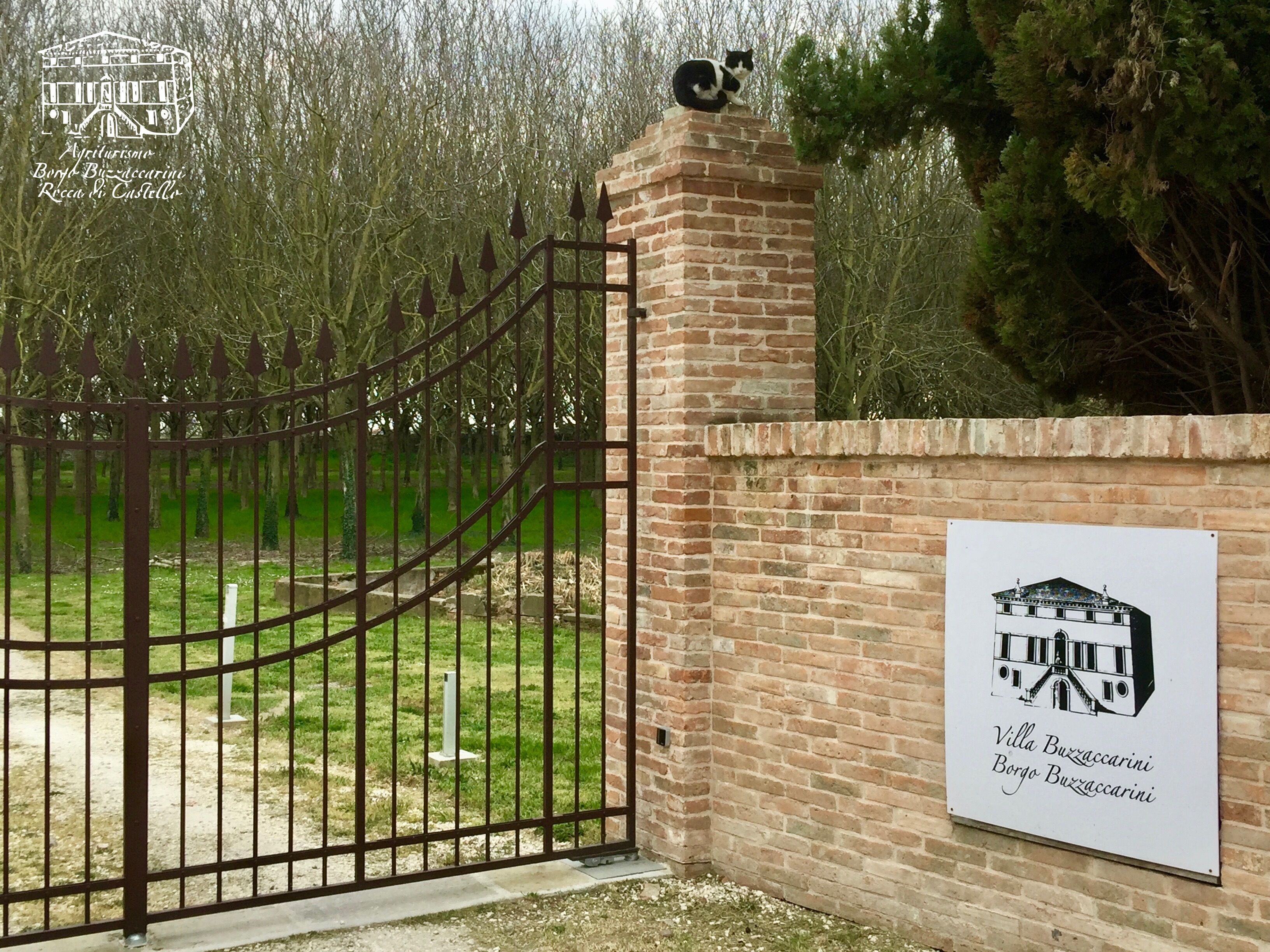 Borgo Buzzaccarini Rocca Di Castello
