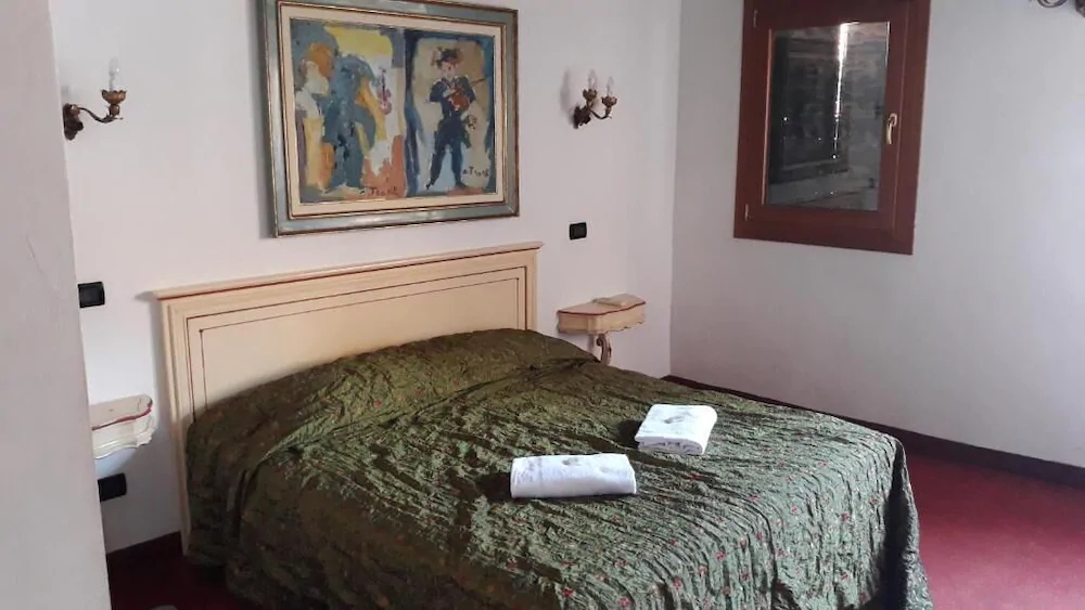 Ai Boteri Hostel
