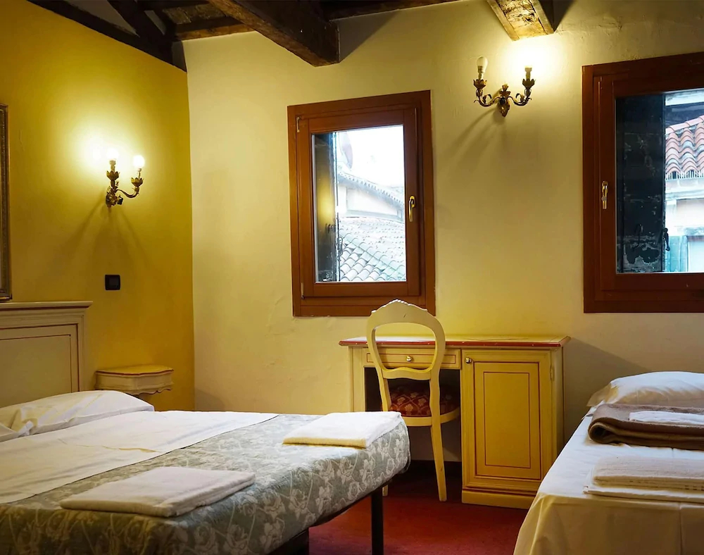 Ai Boteri Hostel