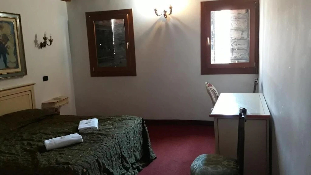 Ai Boteri Hostel
