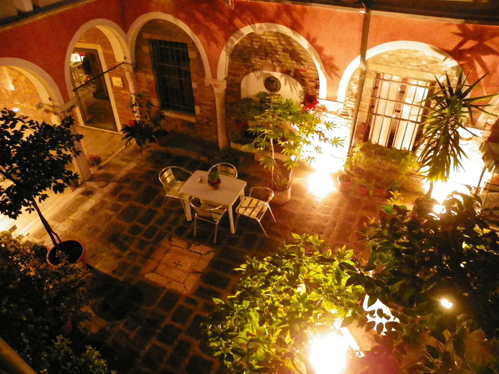 Bed And Breakfast Antico Pòrtego