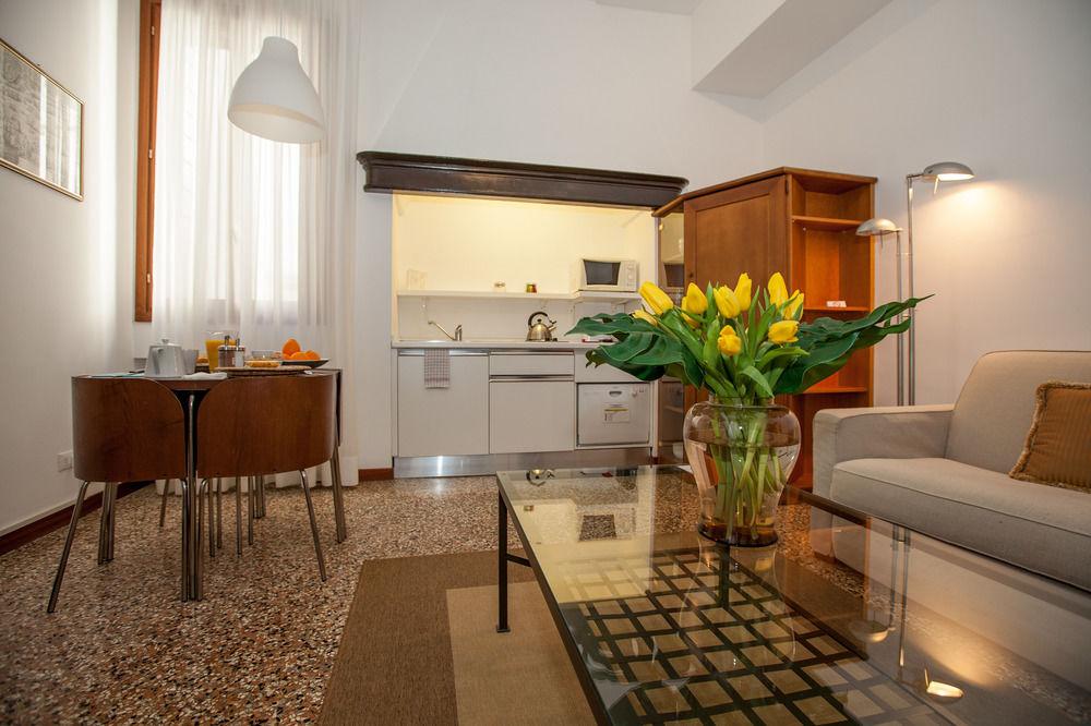 Ca' Foscolo Residence