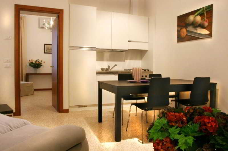 Ca' Foscolo Residence