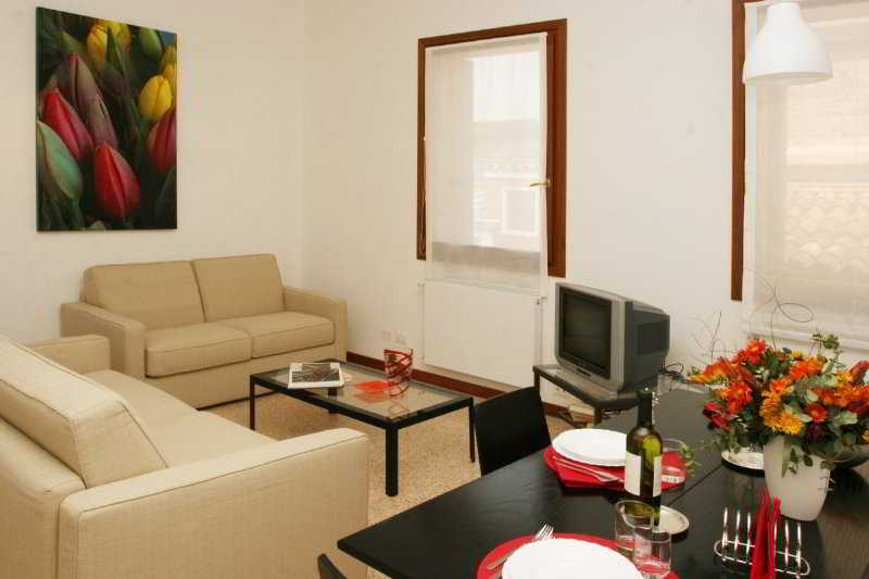 Ca' Foscolo Residence