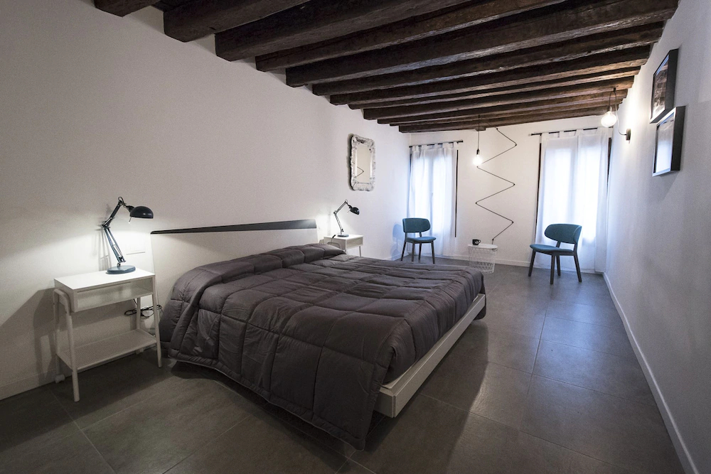 Charming Venice Apartments