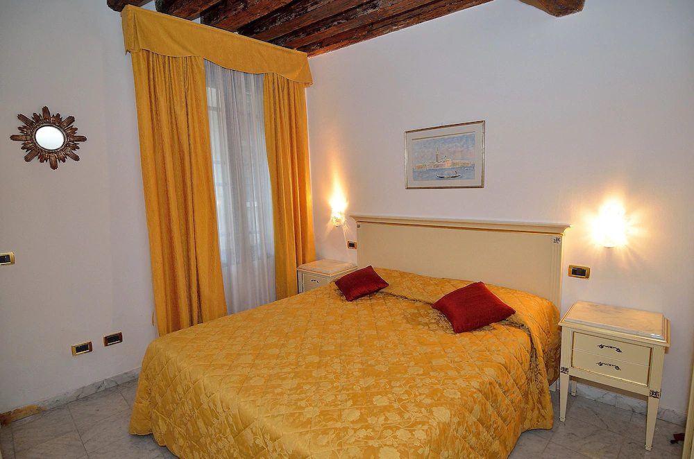 Charming Venice Apartments