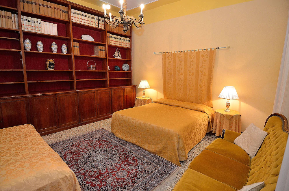 Charming Venice Apartments