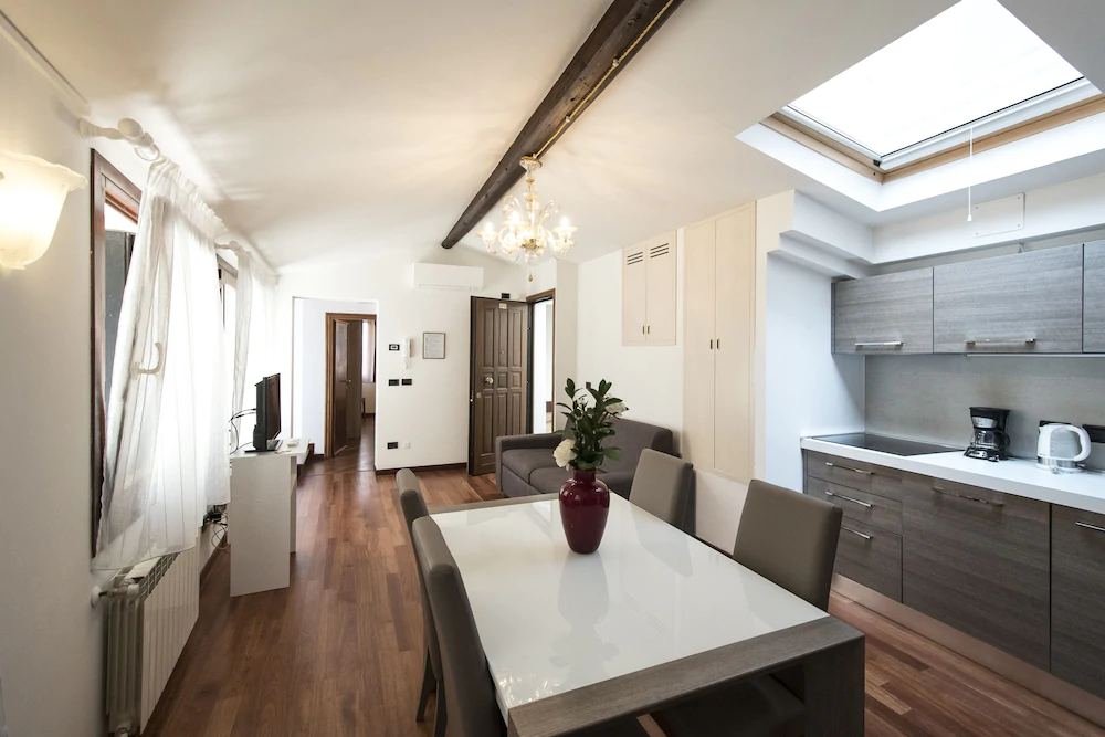 Charming Venice Apartments