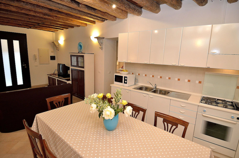 Charming Venice Apartments