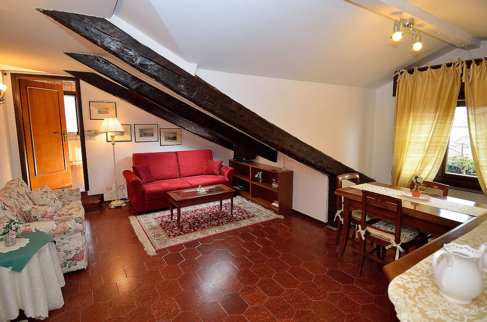 Charming Venice Apartments