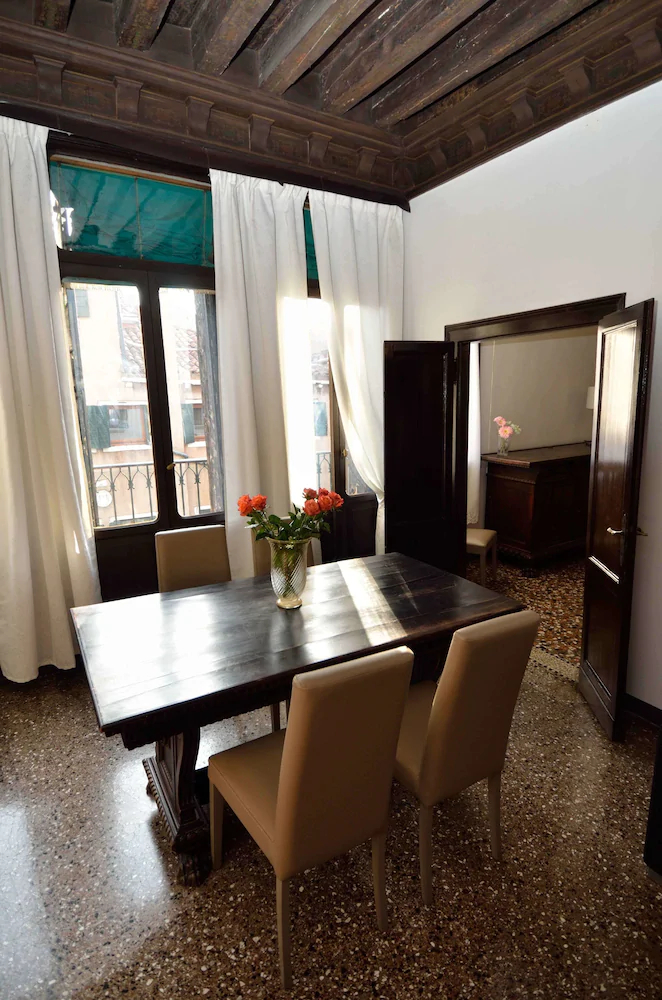 Charming Venice Apartments
