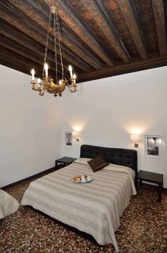 Charming Venice Apartments