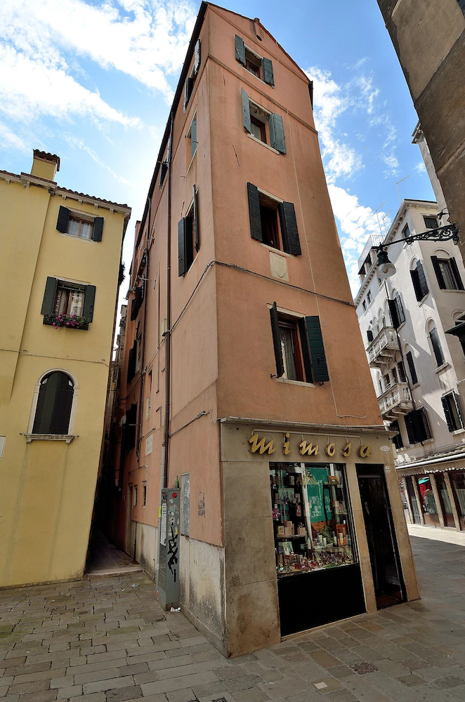 Charming Venice Apartments