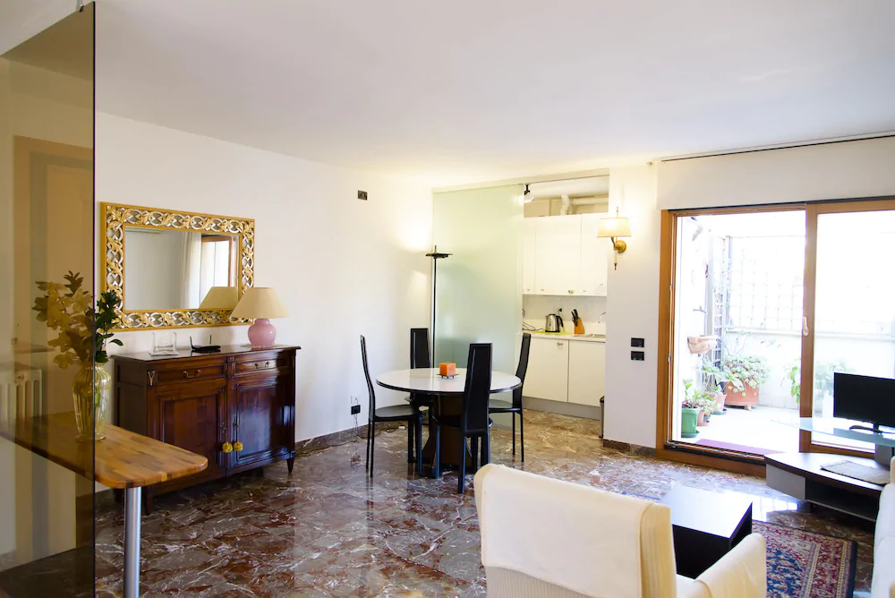 Charming Venice Apartments