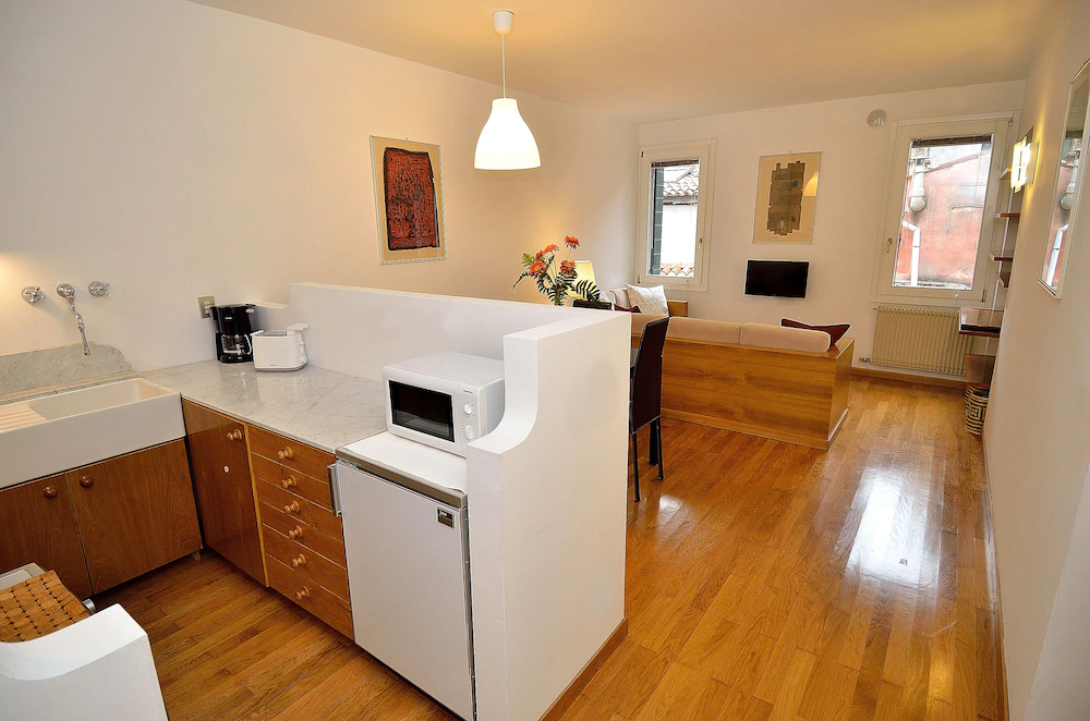 Charming Venice Apartments