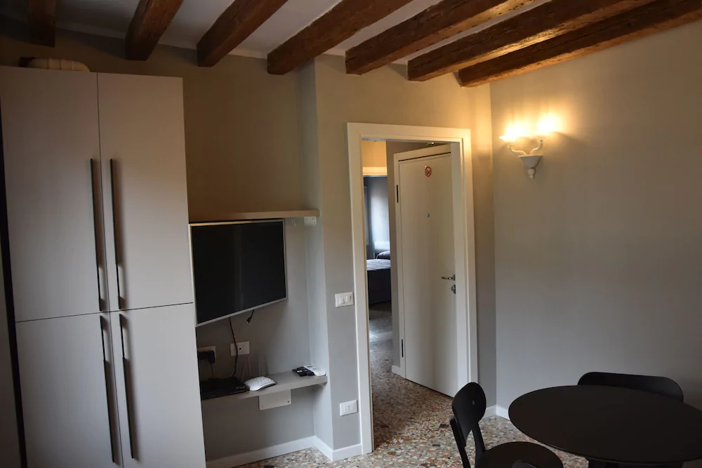 Charming Venice Apartments
