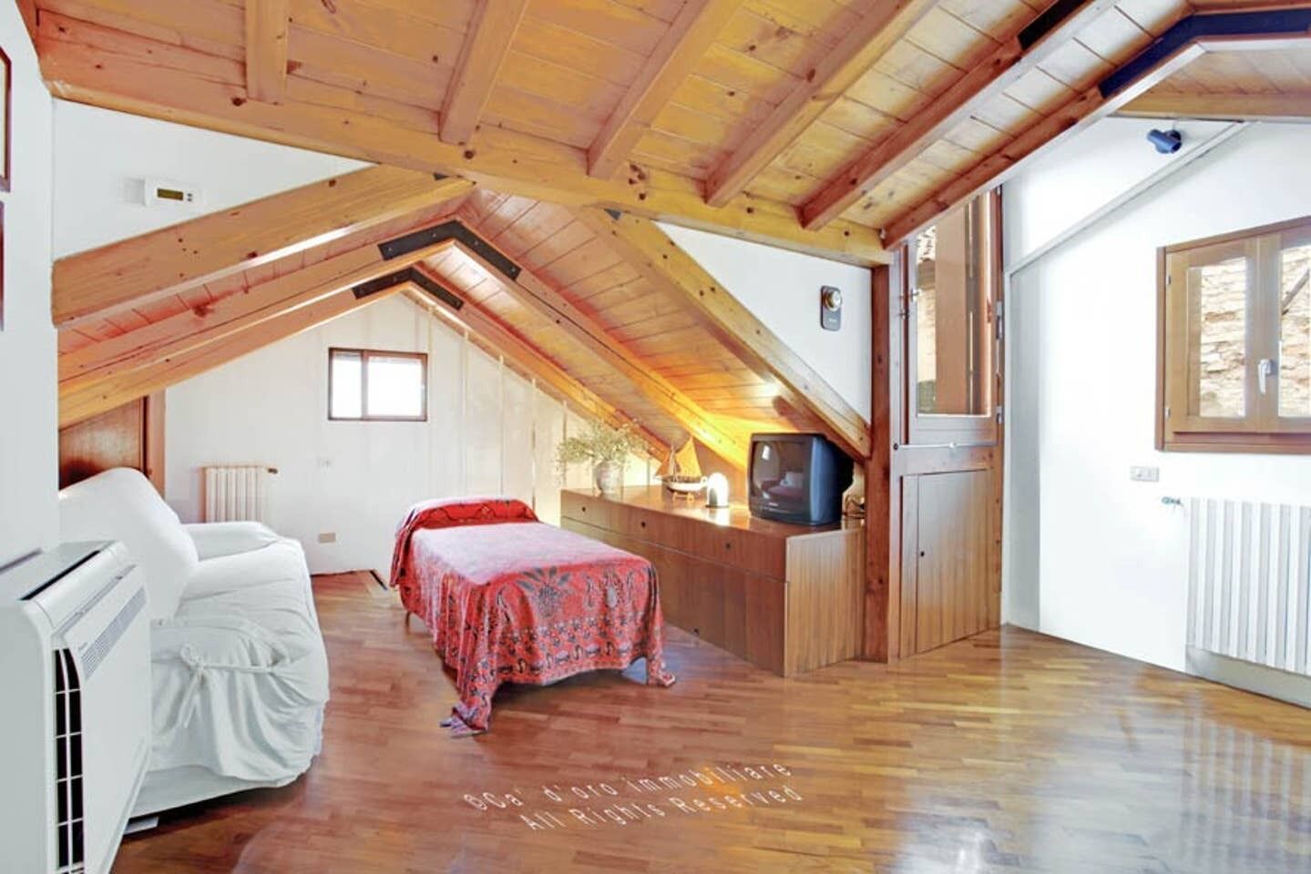 Duplex Santi Apostoli
