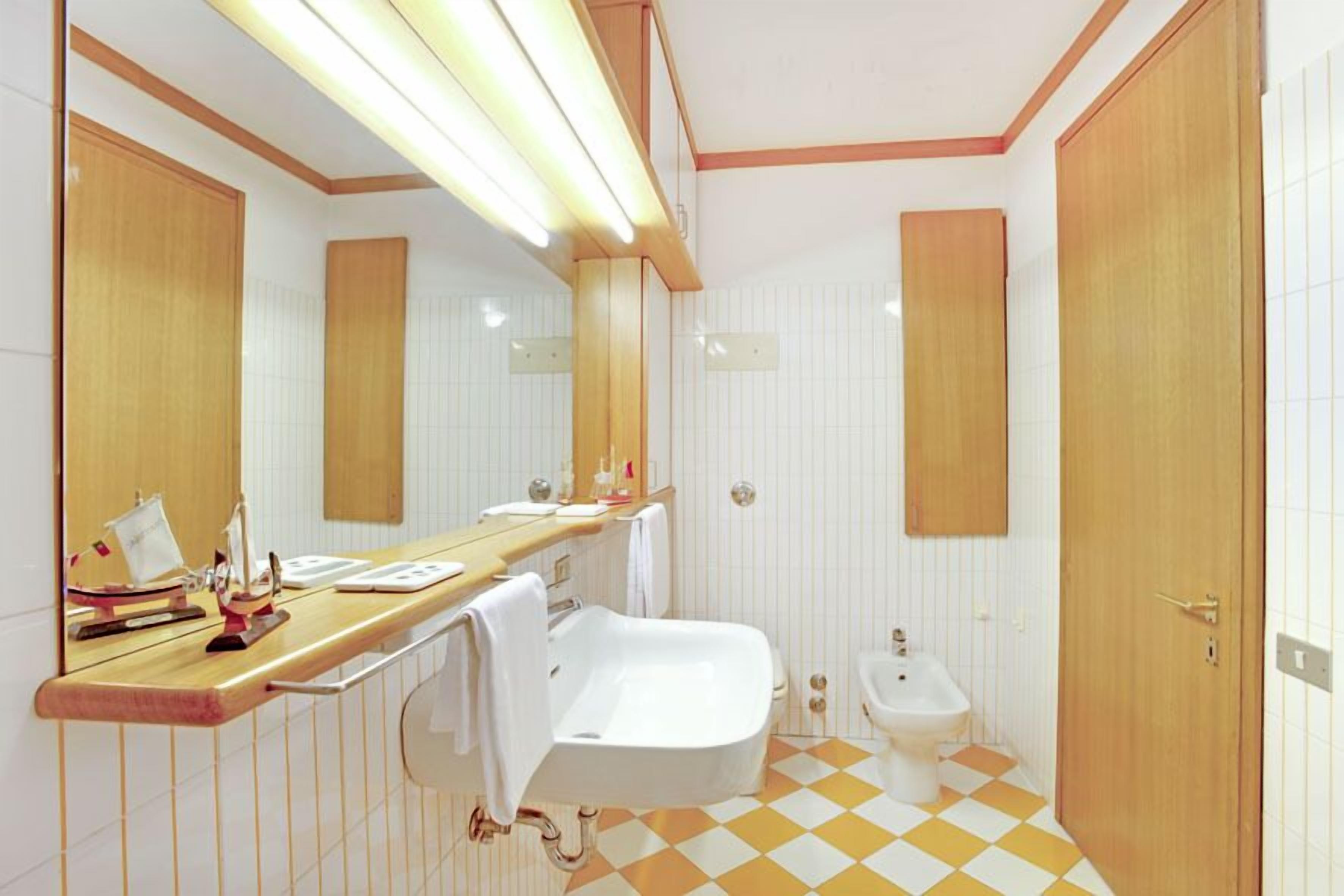 Duplex Santi Apostoli