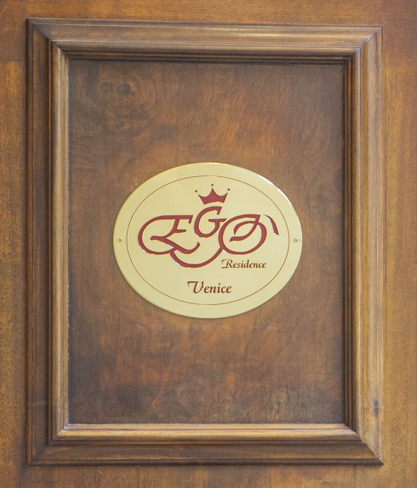 EGO' Residence